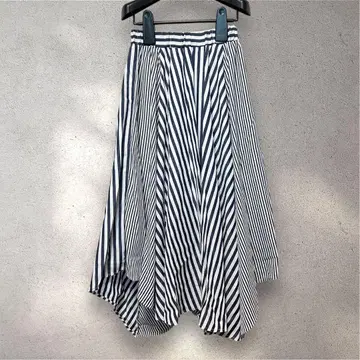 레이 카즌 페 페이보릿 비대칭 스커트 스트라이프 허리밴딩 네이비 화이트