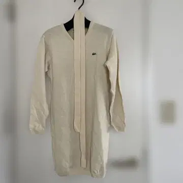 Lacoste 니트 원피스 아이보리