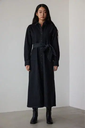 다크 데님 맥시 길이 원피스 허리 리본 포함
