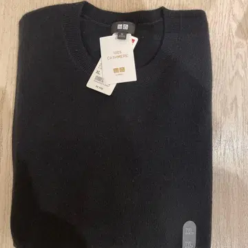 2025 미사용 새상품 100% 캐시미어 블랙 스웨터 XL