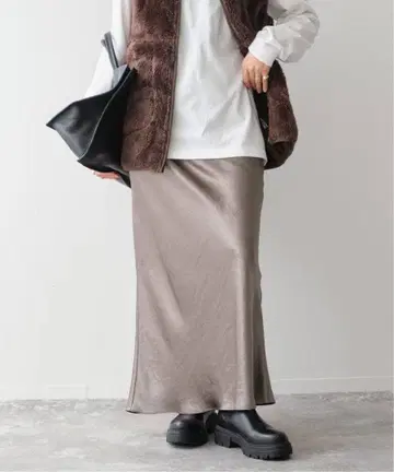 스픽 앤 스팬 새틴 플레어 스커트 34