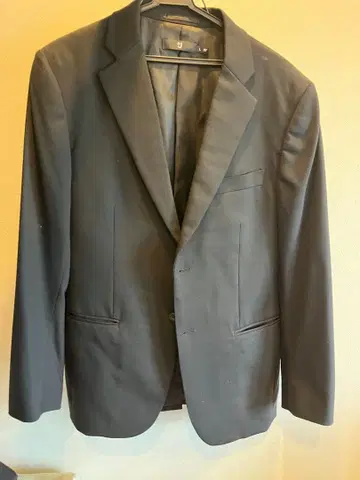 유니클로 UNIQLO +J 자켓 사이즈: 남성용 L 색상: 블랙