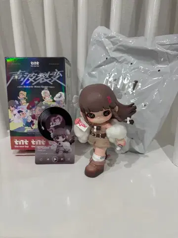 TNT 스페이스 리타 피규어 85