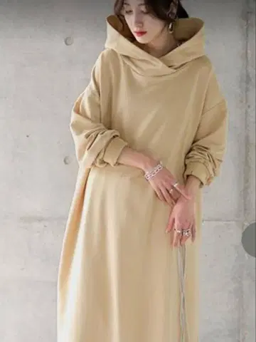 HUG.U 후드티 원피스