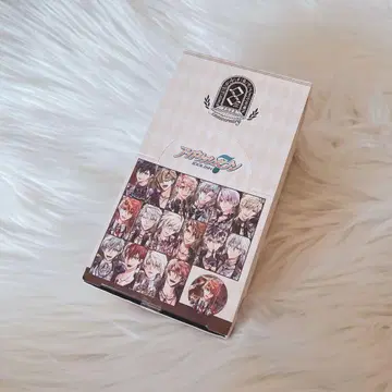 아이나나 캔뱃지 컬렉션 8th Anniversary 미개봉 BOX