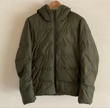 유니클로 심리스 다운 후드티 올리브 L