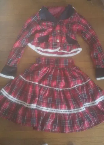 시마무라 아이노 에리 레드 체크 플레어 스커트와 자켓 세트