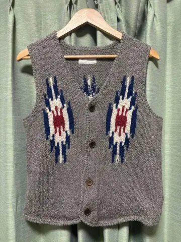 [ 어반 리서치 ] 울 100% 그레이 기하학 패턴 베스트 M