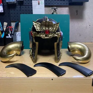 투구 헬멧 라오우