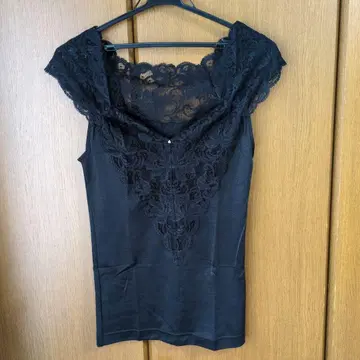 블랙 레이스 이너