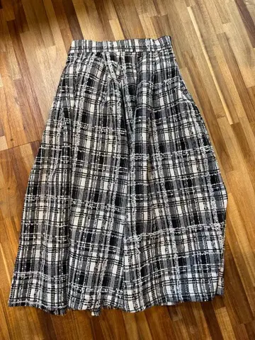 생일 농구화 플레어 스커트