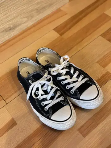 Converse 블랙 스니커즈