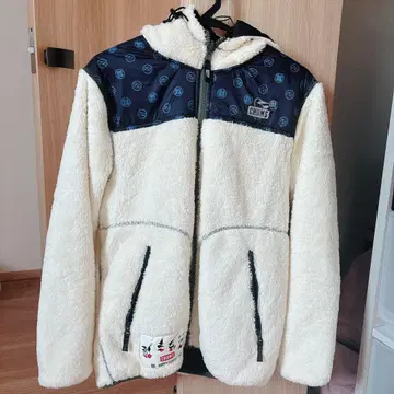 모모쿠로보슈레 CHUMS 복슬복슬 플리스 S 사이즈 박스 최애