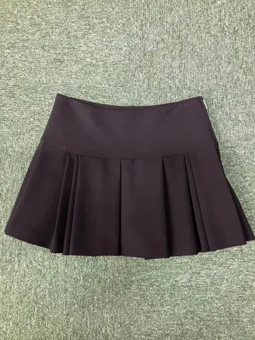 CLANE 블랙 플리츠 스커트