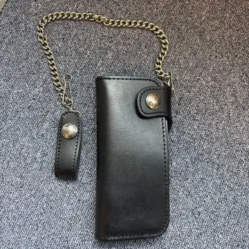 라스트 1개 미사용 새상품 블랙 가죽 장지갑 체인 포함