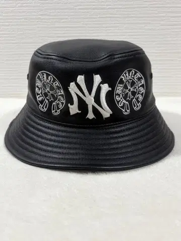 CHROME YORK EMBLEM LETHER 버킷햇