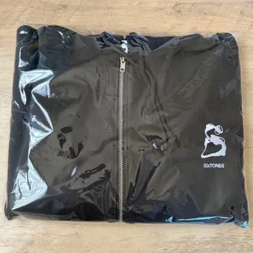 SixTONES 후드티 MILESixTONES