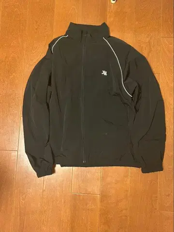 블랙 나일론 자켓