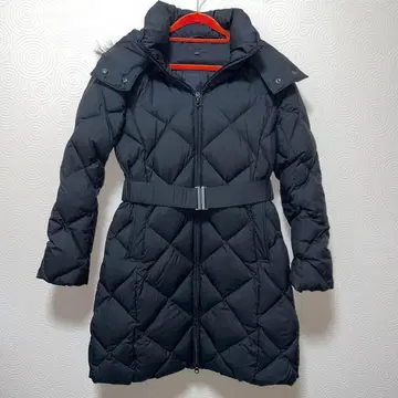 여성용 유니클로 다운 자켓 벨트 포함 블랙 M