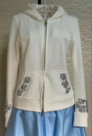 체스티 비쥬 후드티 화이트 사이즈F