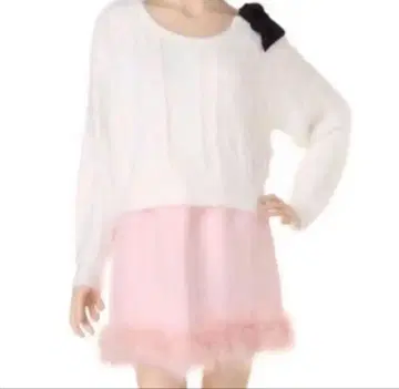 새상품급 DaTuRa 어깨 리본 니트