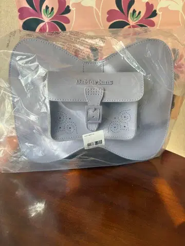 닥터마틴 Dr. Martens 숄더백