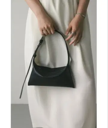 [ 새상품급 ] STYLEMIXER 소프트 스퀘어 핸드백 블랙