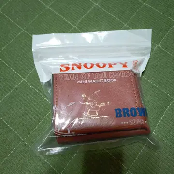 스누피 말의 해 미니 지갑