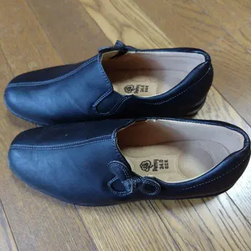 Pansy 블랙 신발 24.0 EEE