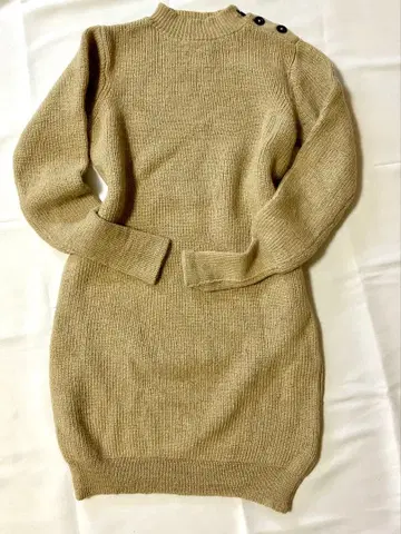 새상품급 마가렛호웰 알파카 혼방 베이지 니트 원피스 소매 리브 무릎 기장