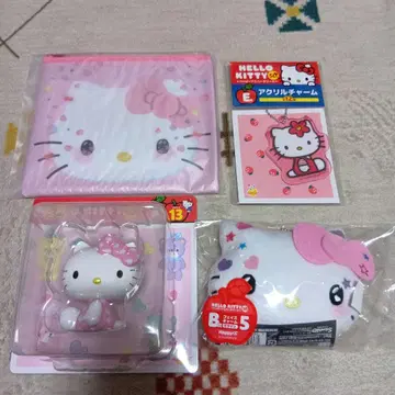 헬로키티 피규어 아크릴 참 파우치 세트