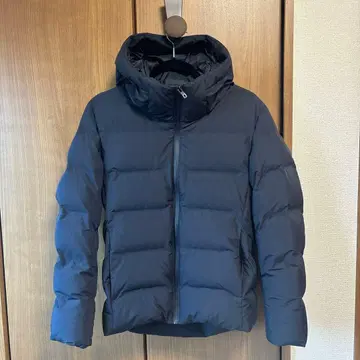 UNIQLO 다운 자켓 S 사이즈