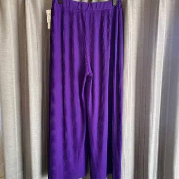 미사용 새상품 RADIATE 보라색 플리츠 팬츠