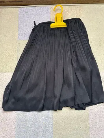 UNLIMITED 블랙 플레어 스커트 M