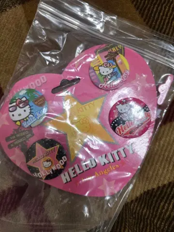 헬로키티 할리우드 로스앤젤레스 캔뱃지 4개 세트