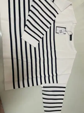 스트라이프 칠부 소매 상의 미사용 택 포함