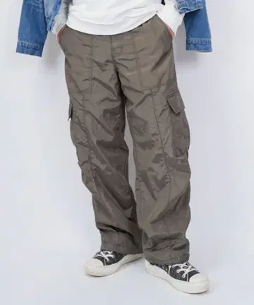 릴룸 카키 밀리터리 팬츠 M 사이즈