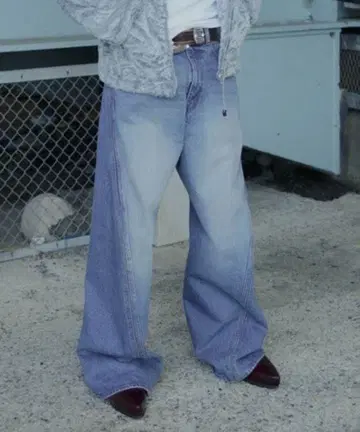 3D TWISTED WIDE LEG JEANS nvrfrgt