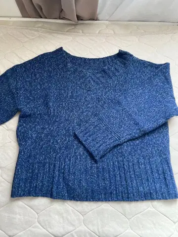파란 니트 스웨터 FREE 사이즈