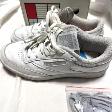 REEBOK x EAMES CLUB C 85 US9.5