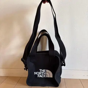 THE NORTH FACE 블랙 숄더백