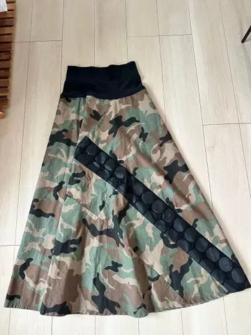 PICTURES 카모 패턴 롱 스커트