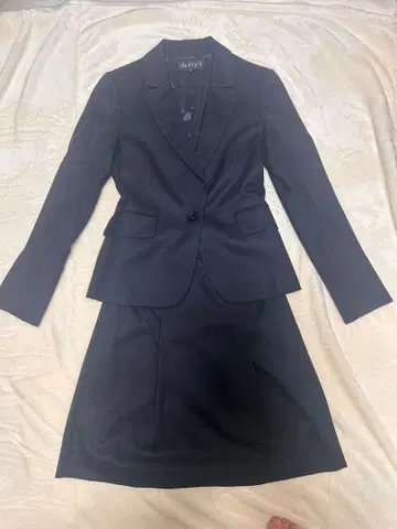 INDIVI 네이비 스커트 수트 05