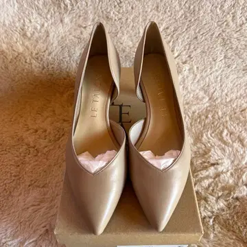 LE TALON 베이지 스틸레토 펌프스