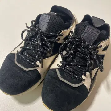 BTS 콜라보 Puma 스웨이드 메쉬 스니커즈 블랙/화이트