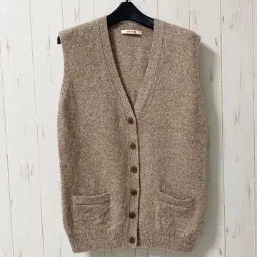 새상품급 BACCA 바카 울 니트 베스트 울 100% 투모로우랜드