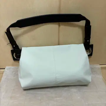 카와카와 hatome 바디백 L 사이즈 미사용 새상품