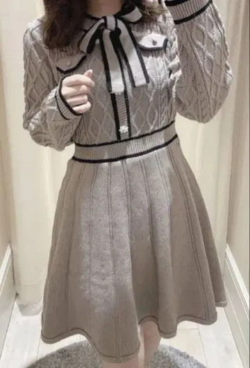 evelyn 바이컬러 리본 니트 원피스 핑크