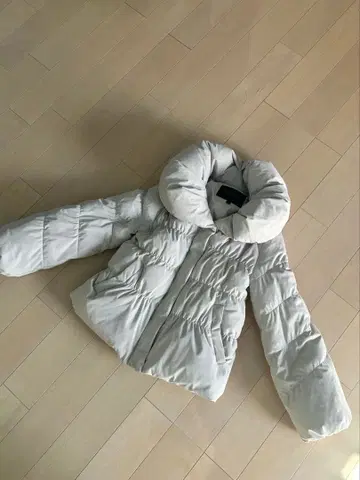 RUIRUE BOUTIQUE 후드 부착 다운 페더 자켓