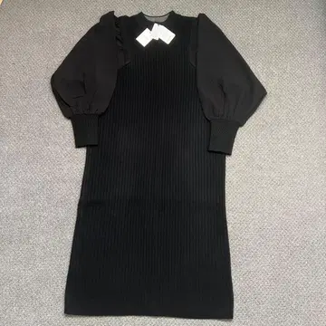 블랙 리브 니트 원피스